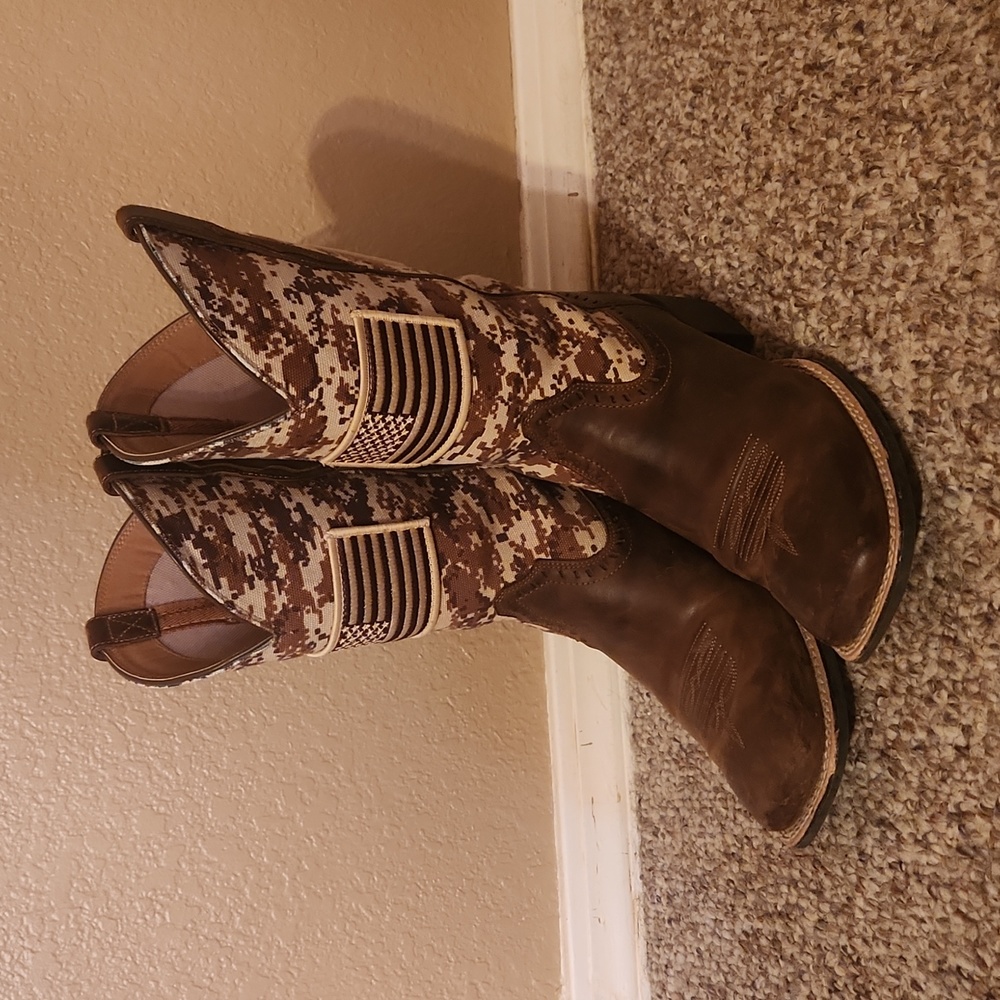 Men's square toe boots